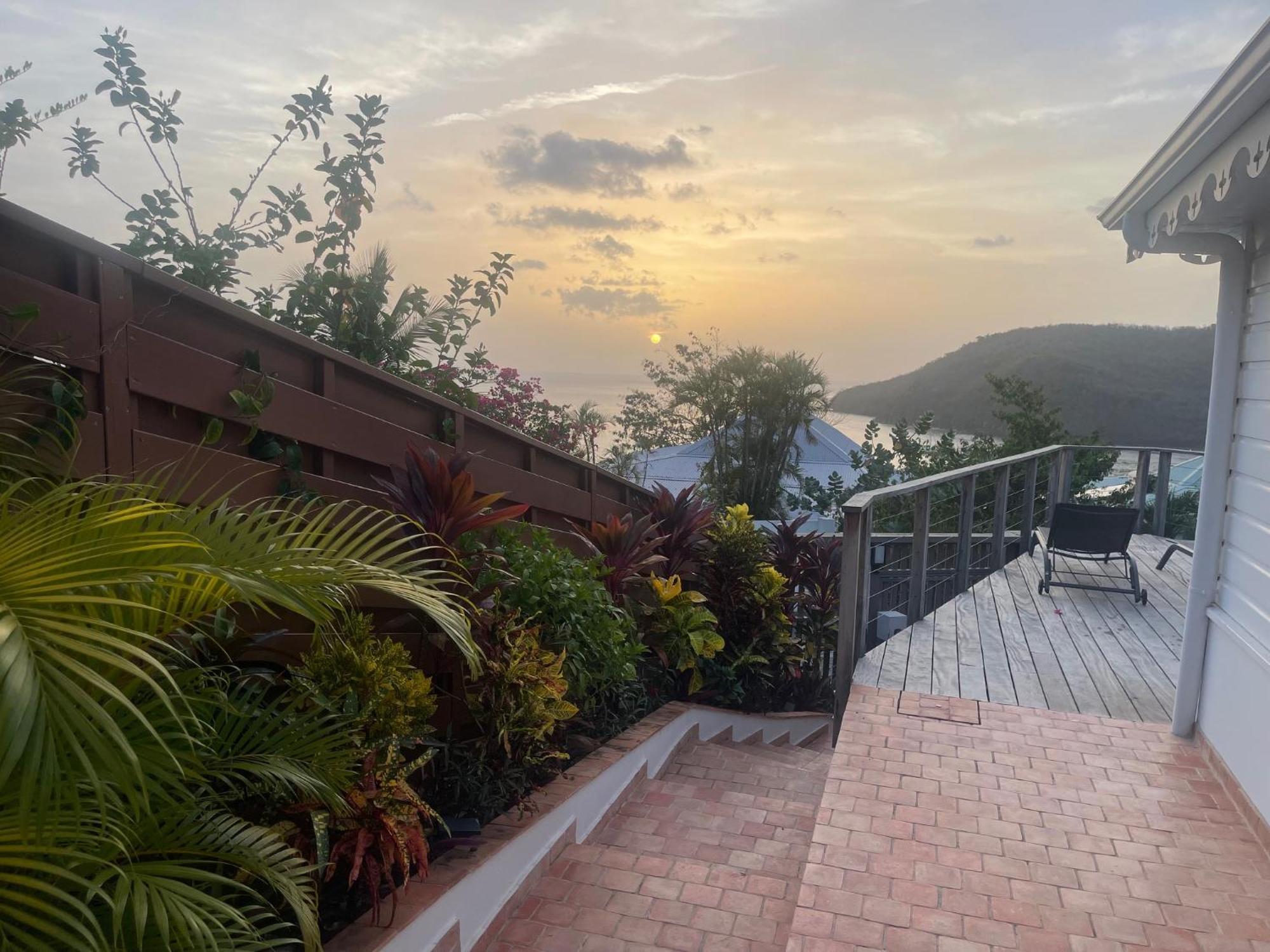 La Villa Kawana A 5 Minutes A Pied De La Plage 레 장세-다르레 외부 사진