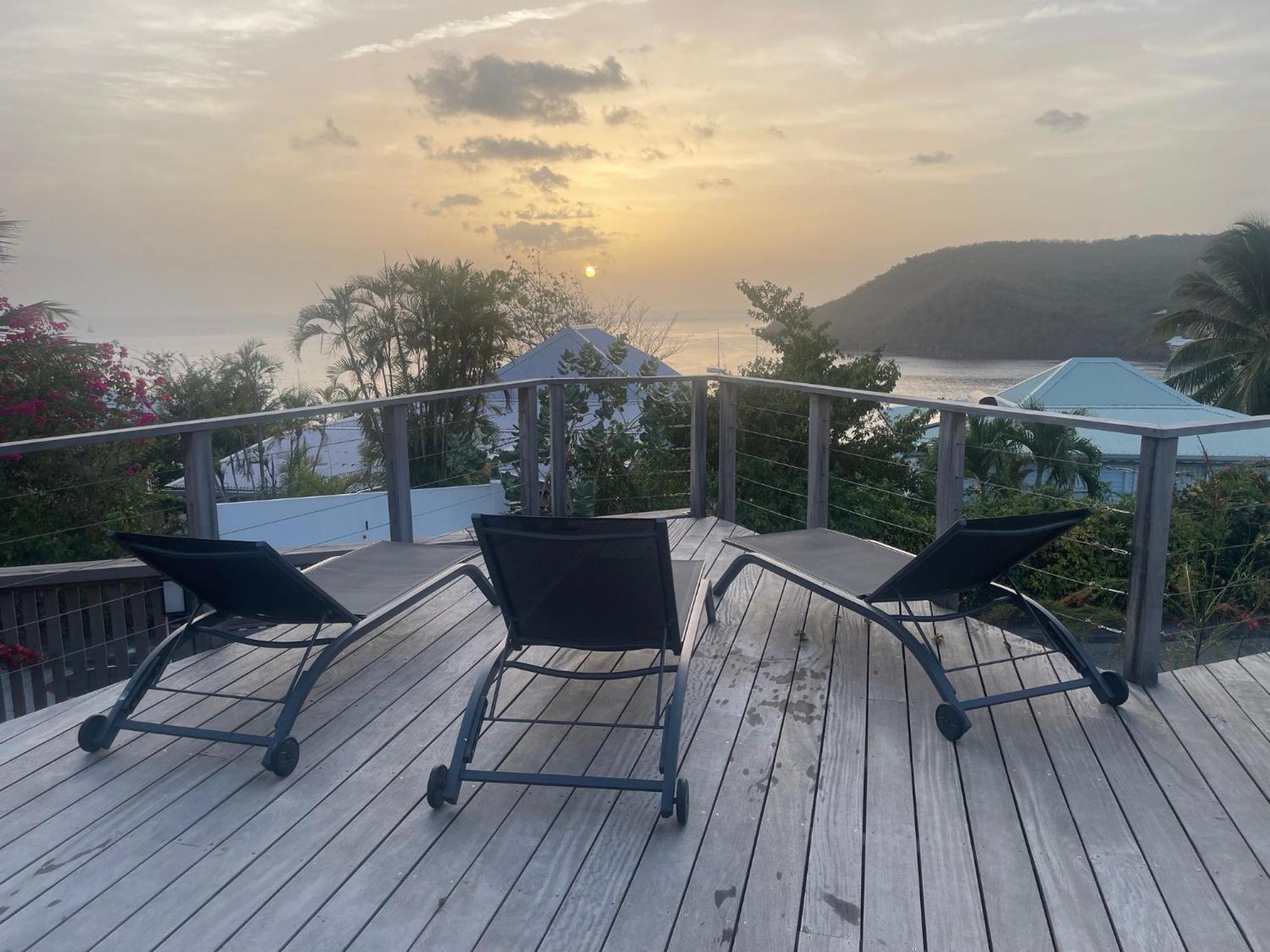 La Villa Kawana A 5 Minutes A Pied De La Plage 레 장세-다르레 외부 사진
